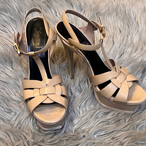 YSL Tribute Platform Sandals in Patent Leather - Picture 2 of 8